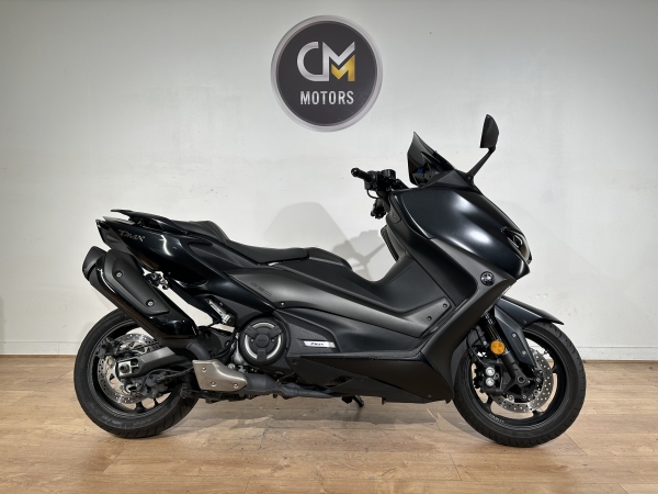 YAMAHA Tmax 560