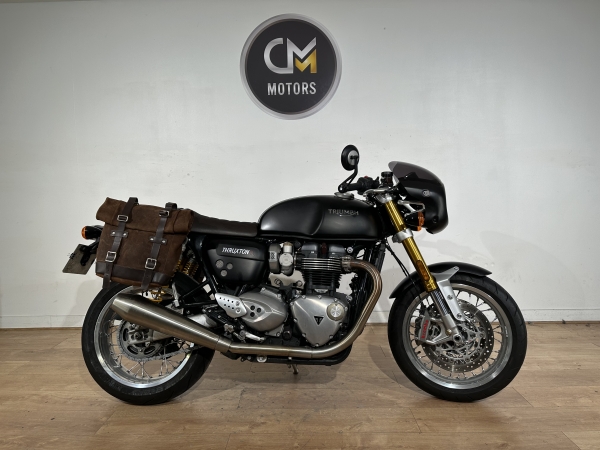 TRIUMPH Thruxton R