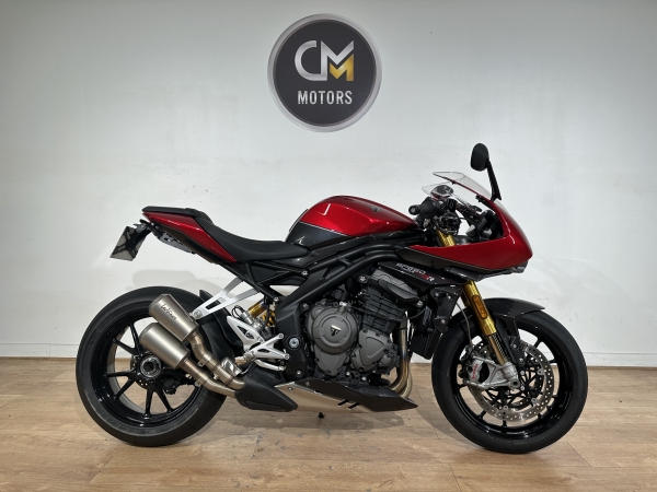 TRIUMPH Speed Triple RR