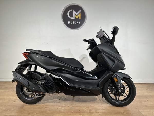 HONDA Forza 125