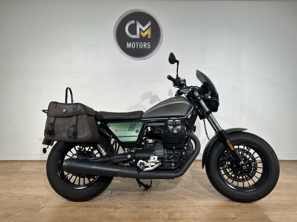 MOTO GUZZI V9 Bobber