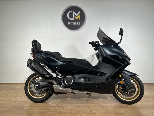 YAMAHA Tmax 560 Tech Max