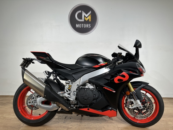 APRILIA RSV4